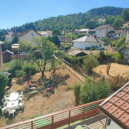 Ferienhaus Aux Mirabelles Chez Florence Thierry *